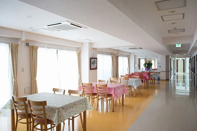 サンライズ・ヴィラ藤が丘の紹介写真 4