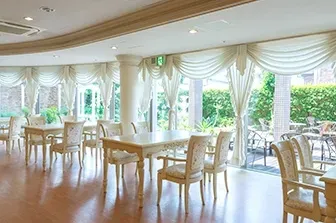 介護付有料老人ホーム　エテルノ　テレサ　浜寺元町の紹介写真 2