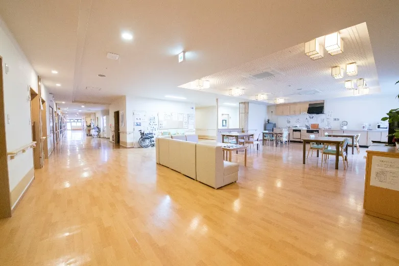 介護付有料老人ホーム　やすらぎ苑の紹介写真 3