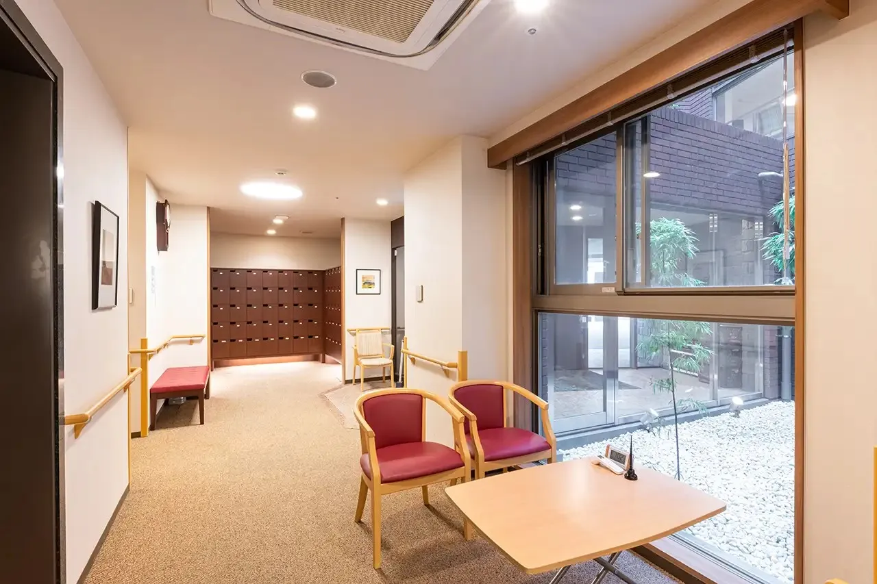 イリーゼ横浜三ツ沢の紹介写真 2