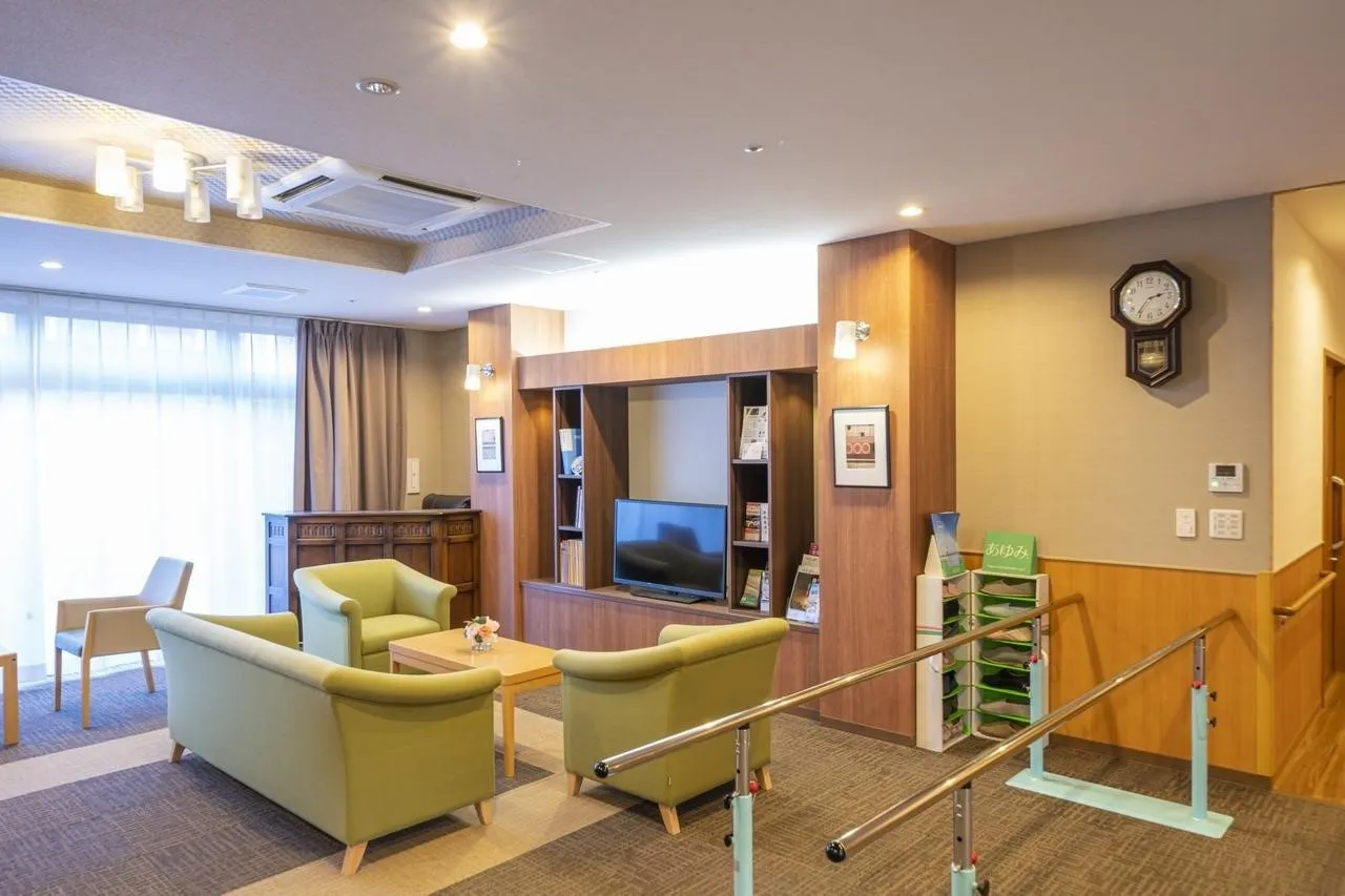 イリーゼ宮の森の紹介写真 3