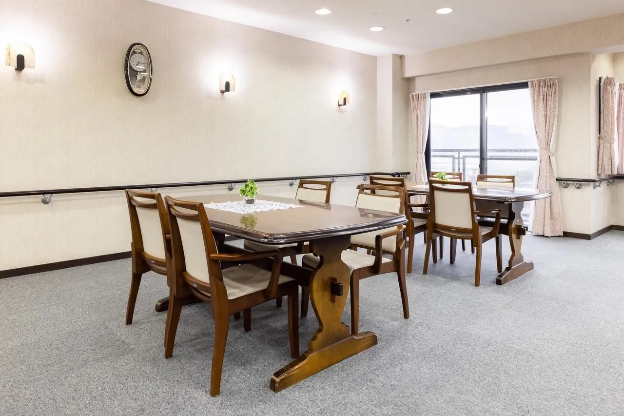 イリーゼ・セントベル諏訪湖の紹介写真 5