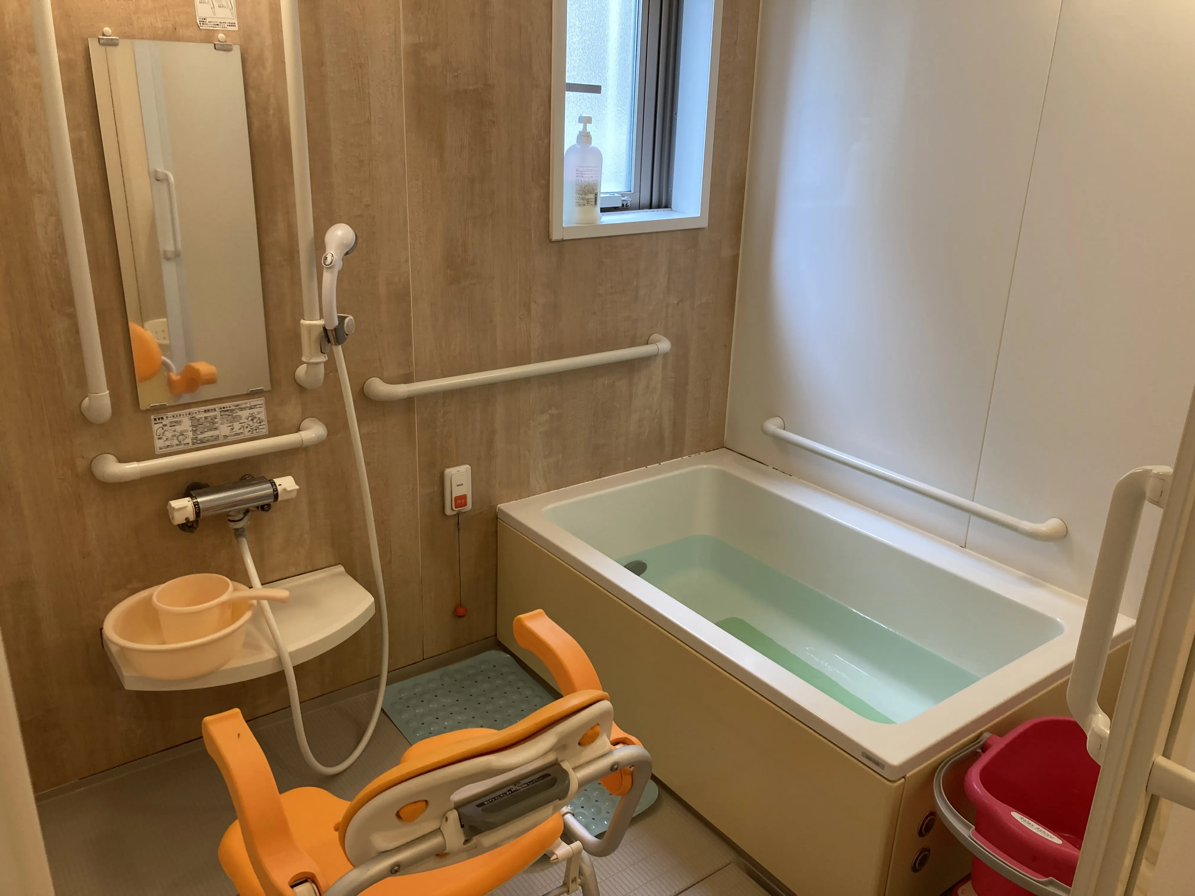 愛・グループホーム鷺沼台の紹介写真 6