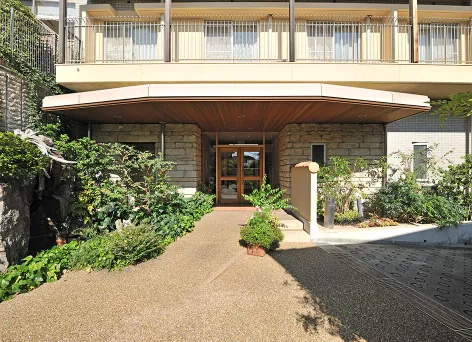 ラビアンローズ高槻の紹介写真