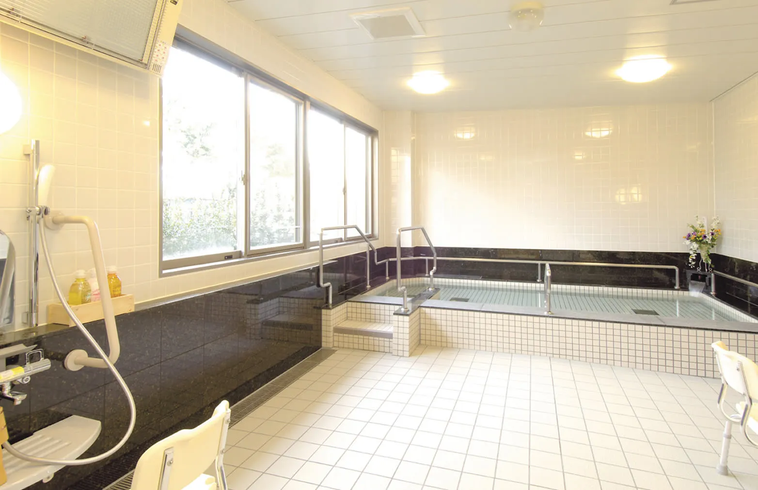 あずみ苑 グランデ花咲の丘の紹介写真 4