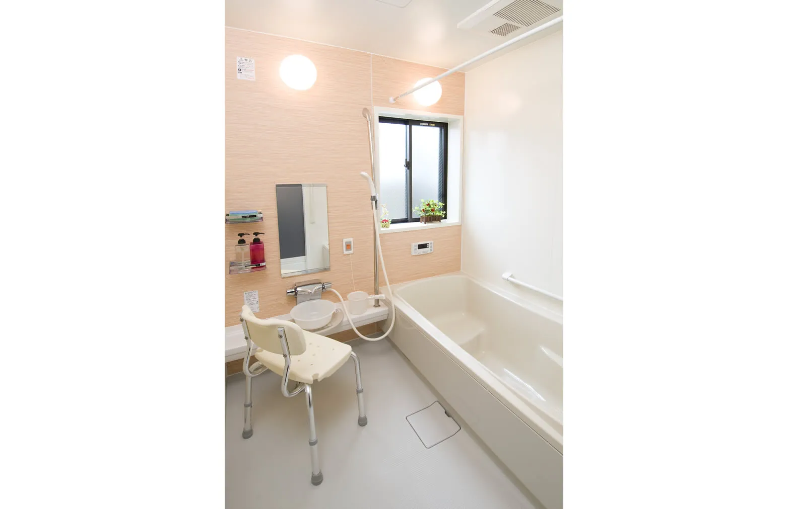 あずみ苑 ラ・テラス小絹の紹介写真 4