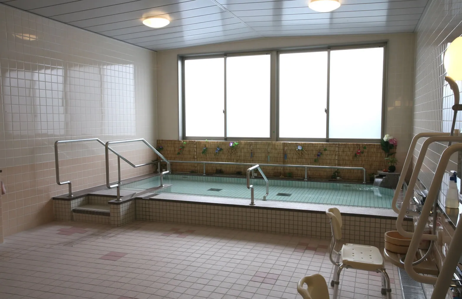 あずみ苑 グランデ太田の紹介写真 4