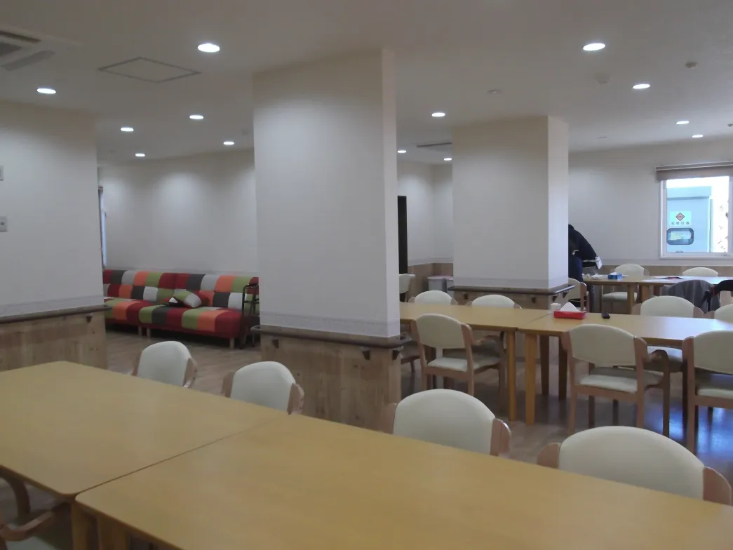 介護付き有料老人ホーム　地域密着型 サンスマイル日野の紹介写真 3