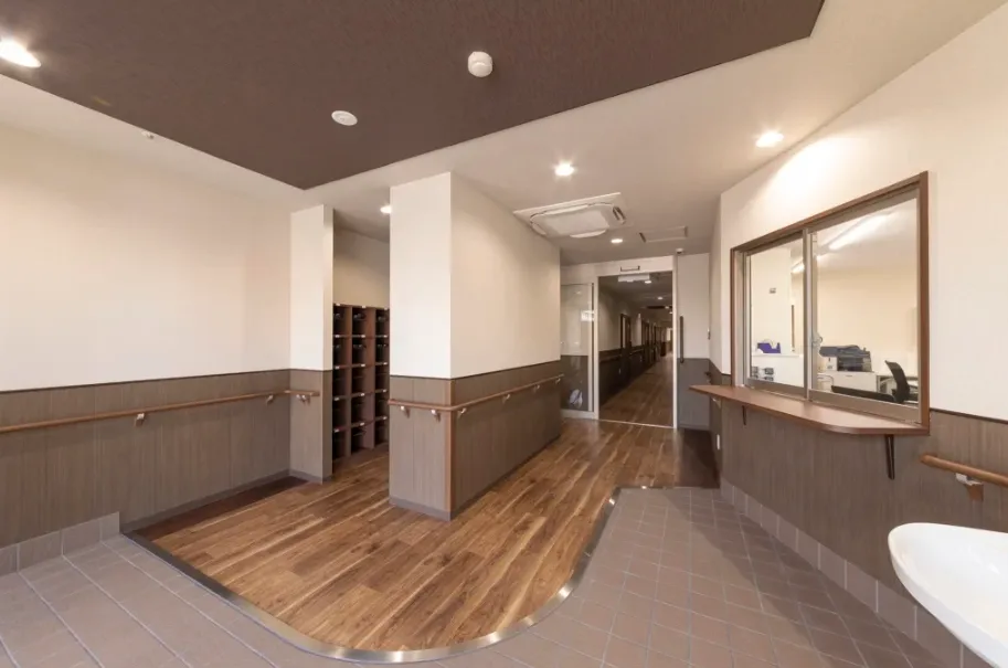 ニチイメゾン 南草津Ⅱ番館の紹介写真 2