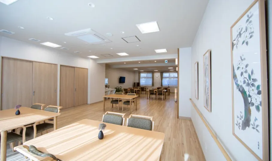 ニチイメゾン松ヶ丘公園の紹介写真 6