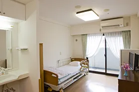 介護付き有料老人ホーム　シルバービレッジ日野東館の紹介写真 2