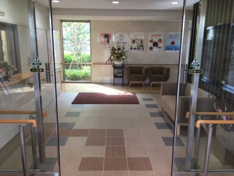 SOMPOケア そんぽの家Ｓ高槻南の紹介写真 2