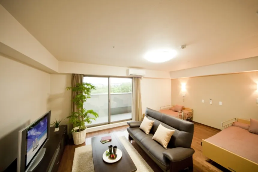 SOMPOケア ラヴィーレレジデンス泉中央の紹介写真 3