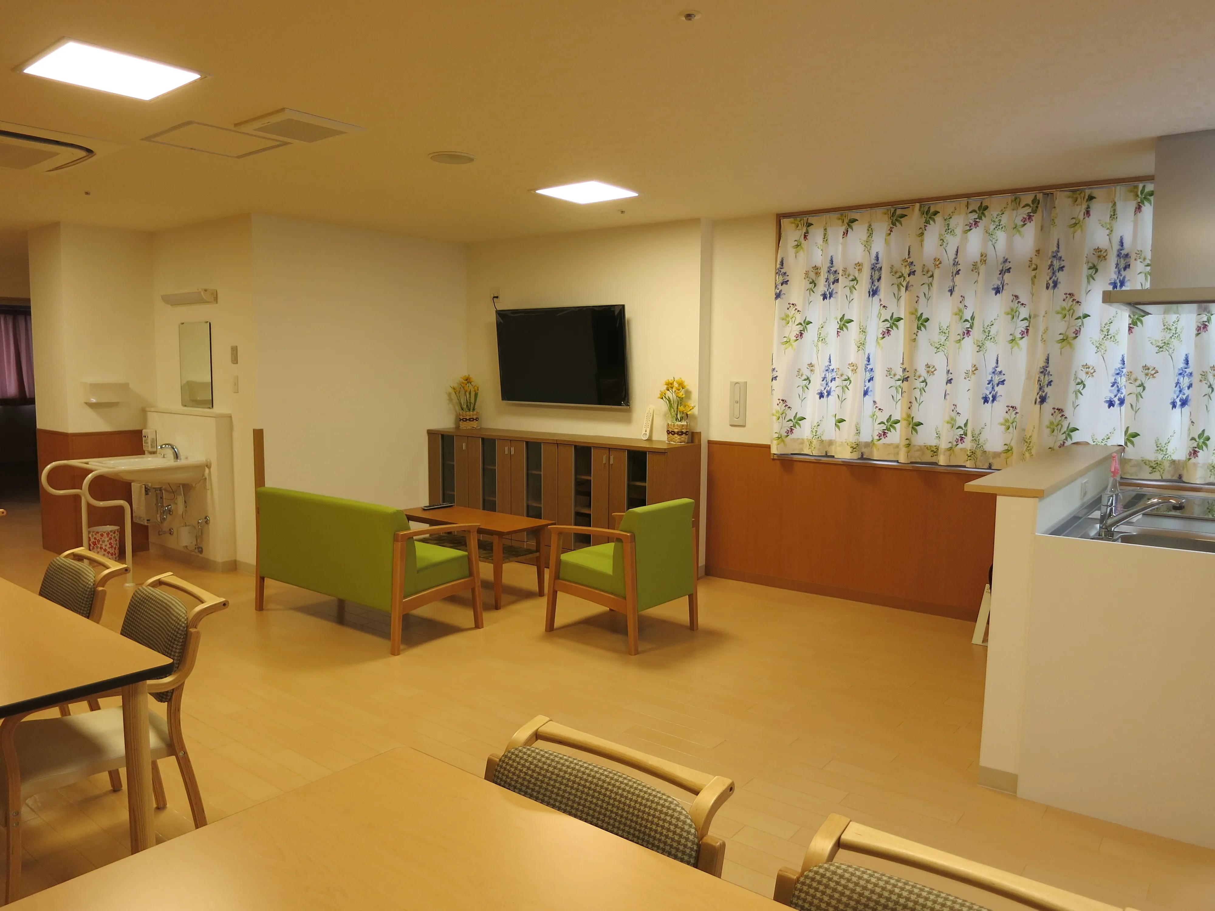 アミコ愛・あい・東加賀屋の紹介写真 2