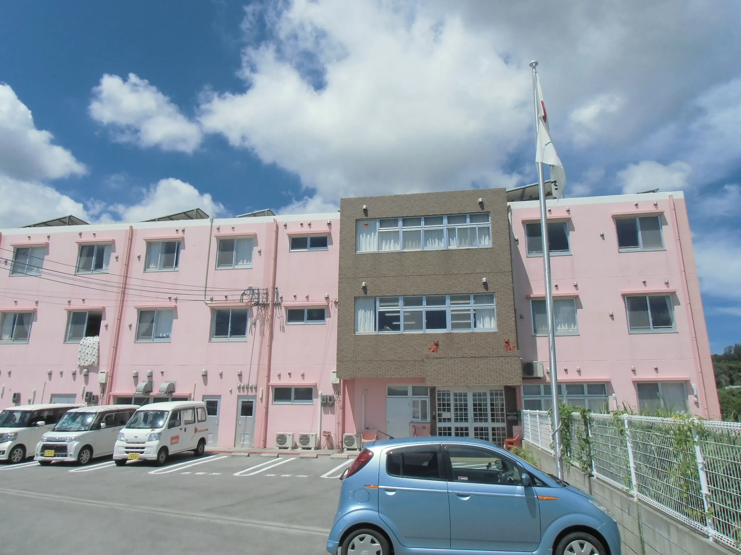 サービス付き高齢者向け住宅 ここいち うるまの紹介写真 2